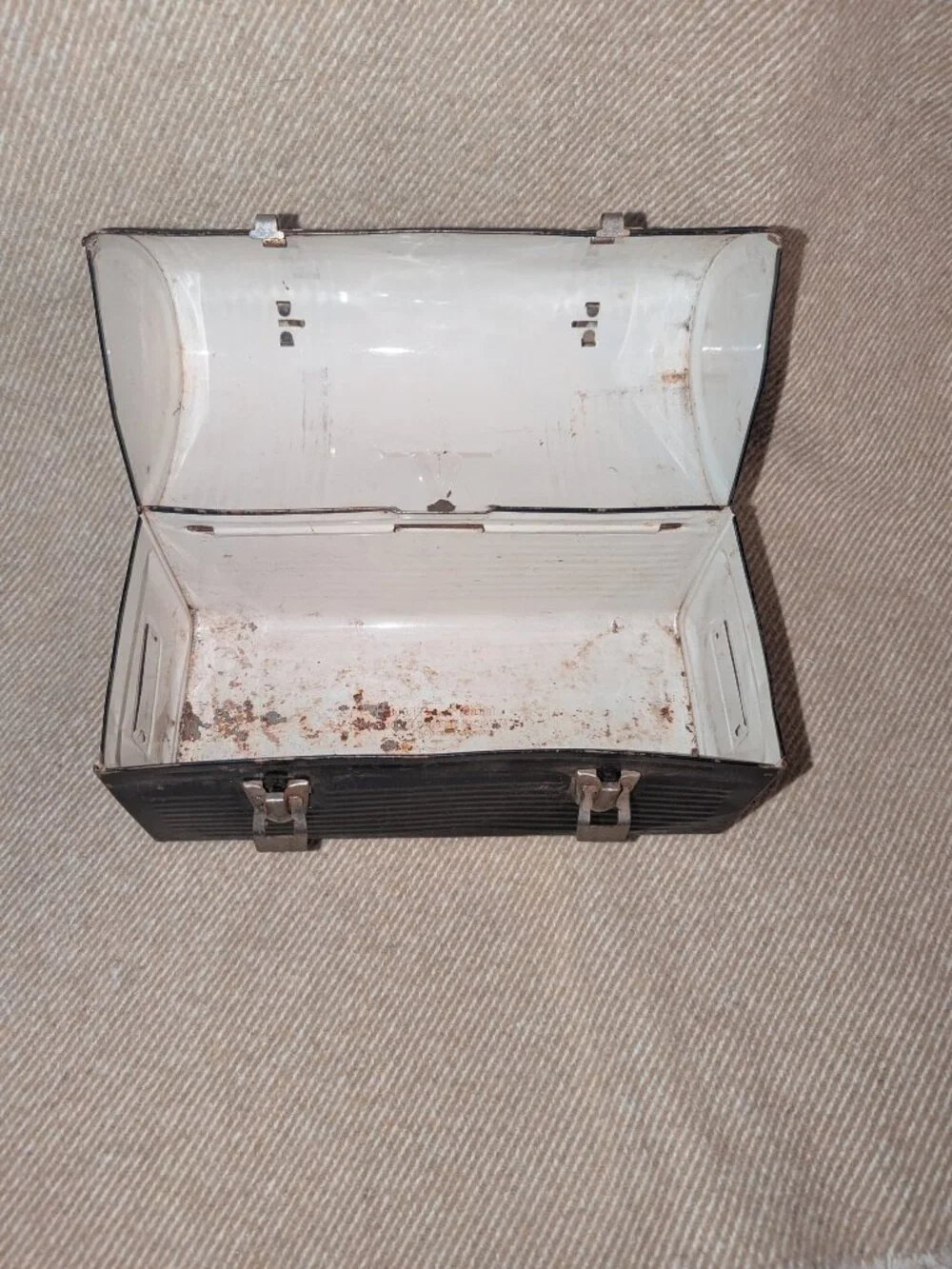 Vintage domed metal lunch pail